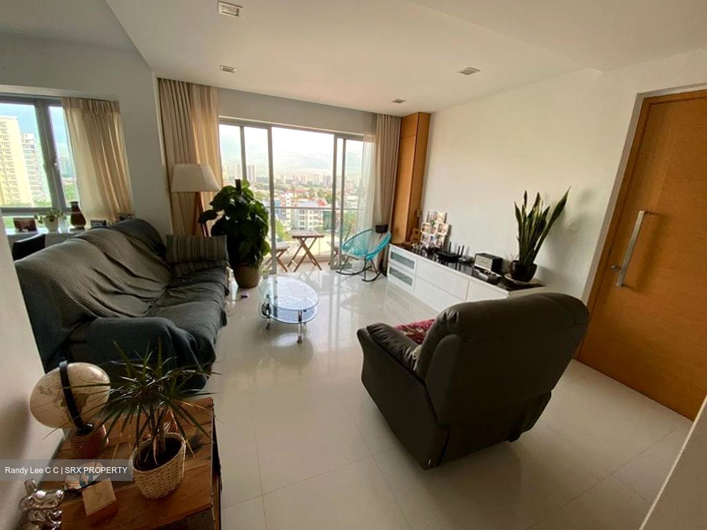 Esta Ruby (D14), Apartment #597117311